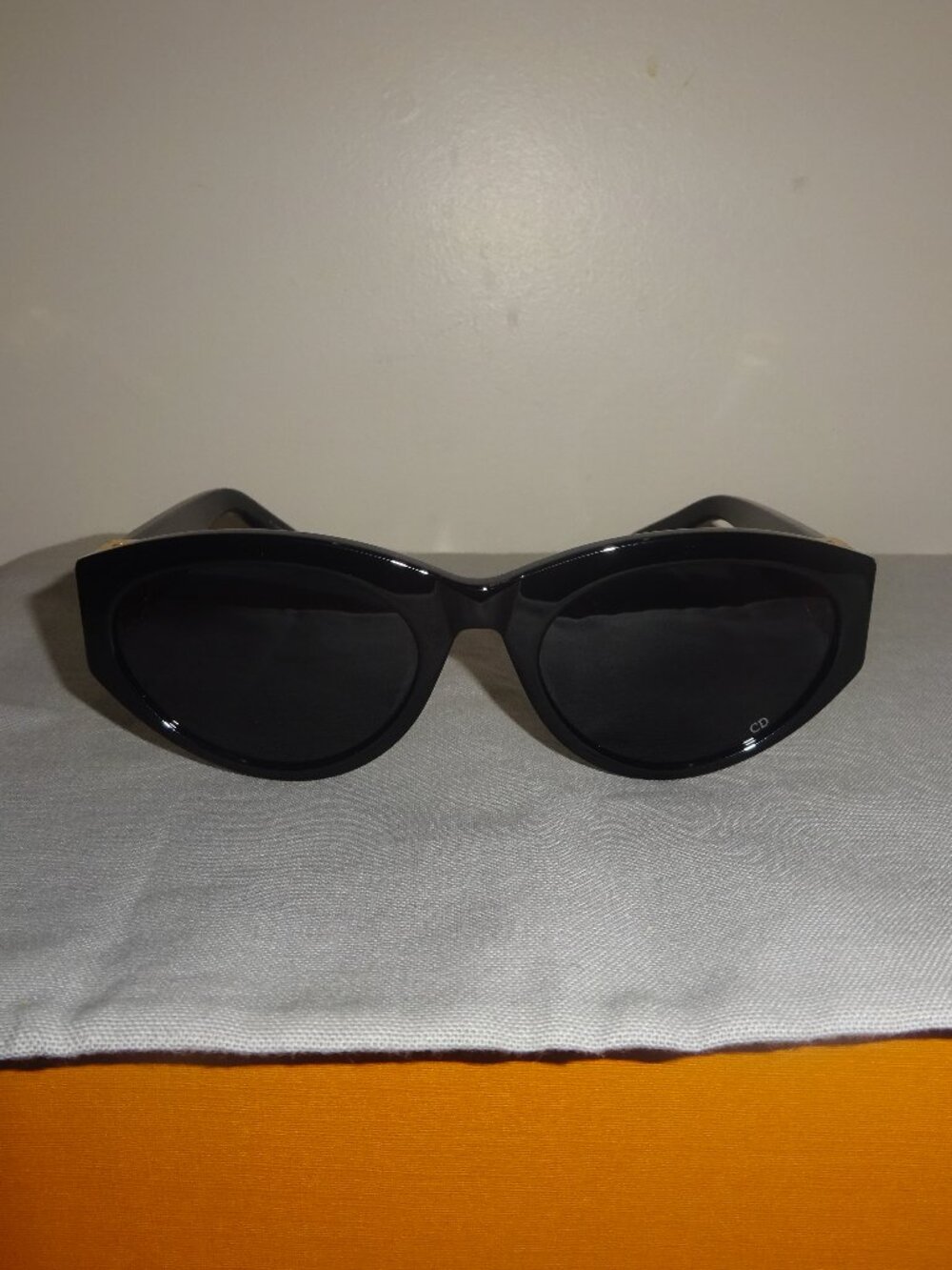 🌟 Dior Sunglasses 🌟 - Picture 4 of 7